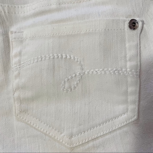 Justice White Denim Shorts - Size 14 Slim - Picture 6 of 9